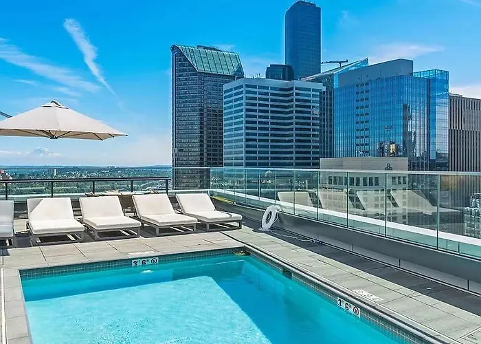 Luxury 1 Bedroom 1Bath Convention Center