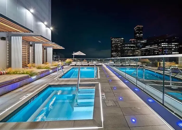 Luxury 1 Bedroom 1Bath Convention Center
