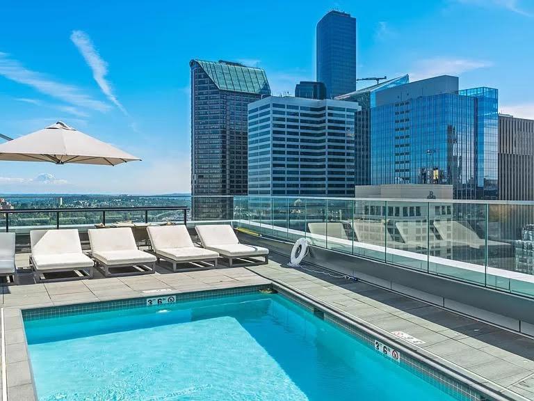 Luxury 1 Bedroom 1bath Convention Center *